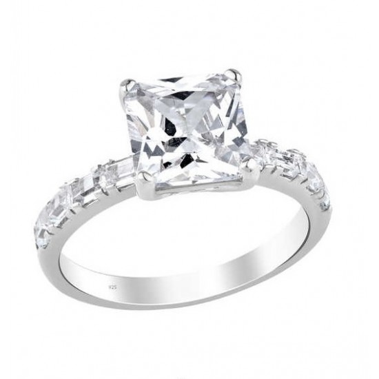 Zemin Taşlı Prenses Kesim Tek Taş Gümüş Beyaz Yüzük GMS1981