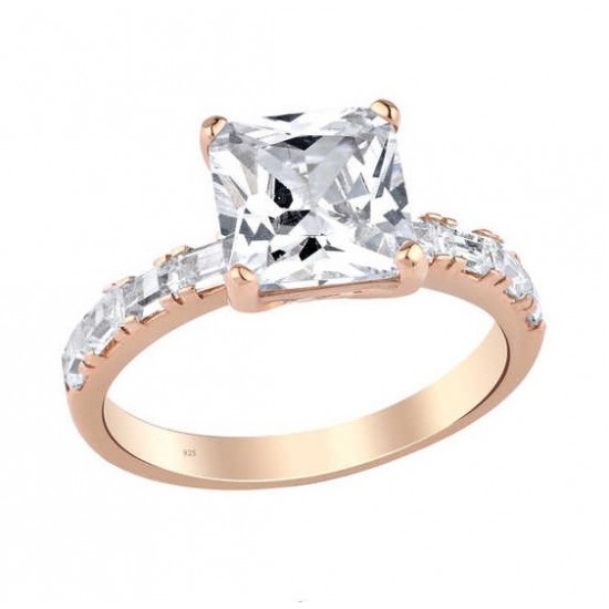 Zemin Taşlı Prenses Kesim Tek Taş Gümüş Rose Yüzük GMS1982 Zemin Taşlı Prenses Kesim Tek Taş Gümüş Rose Yüzük GMS1982