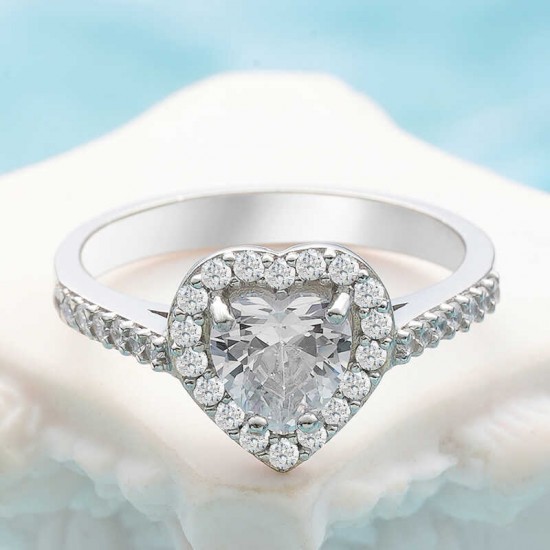 Gümüş Beyaz Taşlı Kalpli Kadın Yüzük Gümüş Beyaz Taşlı Kalpli Kadın Yüzük