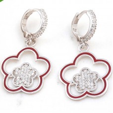 ​Gümüş Sallantılı Çiçek Desenli Kadın Küpe