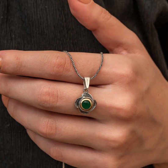 Gümüş Çiçek Desenli Otantik Kadın Kolye Gümüş Çiçek Desenli Otantik Kadın Kolye