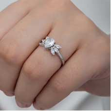 Gümüş Damla Zirkon Taşlı Kadın Yüzük