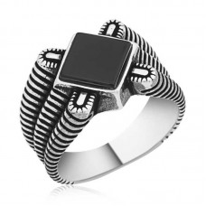 Gümüş Siyah Taşlı Erkek Yüzük