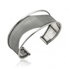 Gümüş Eskitme Desenli Bayan Bilezik