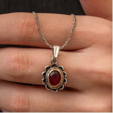 Gümüş Kırmızı Taşlı Çiçek Model Kadın Kolye