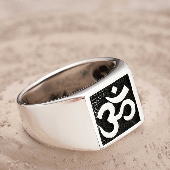 Gümüş Om Sembolü Erkek Yüzük Gümüş Om Sembolü Erkek Yüzük