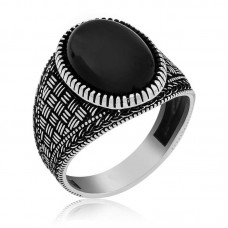 Gümüş Oniks Taşlı Örgü Desenli Erkek Yüzük