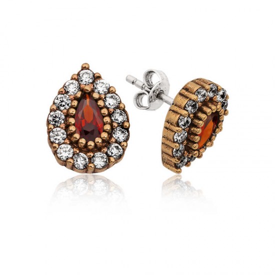 Gümüş Otantik Damla Çivili Küpe Gümüş Otantik Damla Çivili Küpe