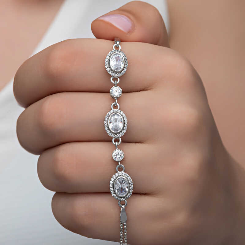 Gümüş Oval Taşlı Kadın Bileklik Gümüş Oval Taşlı Kadın Bileklik