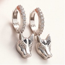 ​Gümüş Sallantılı Kaplan Figürlü Kadın Küpe