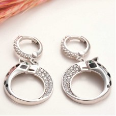 ​Gümüş Sallantılı Kaplan Figürlü Kadın Küpe