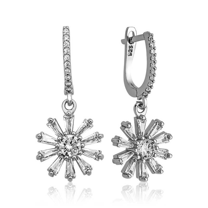 Gümüş Trapez Taşlı Çiçek Bayan Küpe Gümüş Trapez Taşlı Çiçek Bayan Küpe