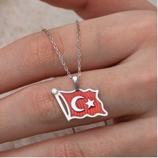 Gümüş Türk Bayrağı Kadın Kolye