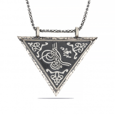Gümüş Üçgen İçi Açılabilen Tuğra Muskalık Kolye
