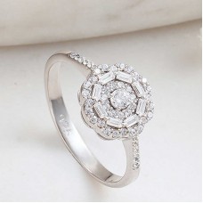 Gümüş Zirkon Taşlı Çiçek Kadın Yüzük