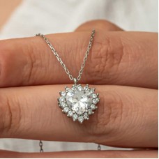 Gümüş Zirkon Taşlı Kalp Kadın Kolye