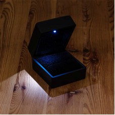 Işıklı Siyah Renk Yüzük Kutusu