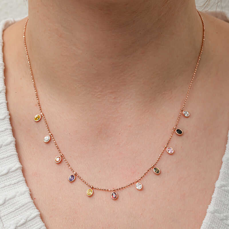 Gümüş Renkli Oval Taşlı Şans Kadın Kolye Gümüş Renkli Oval Taşlı Şans Kadın Kolye