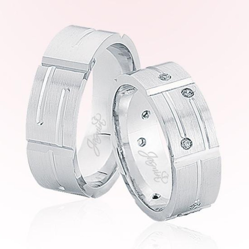 Beyaz Şeritli Taşlı Altın Alyans 4402