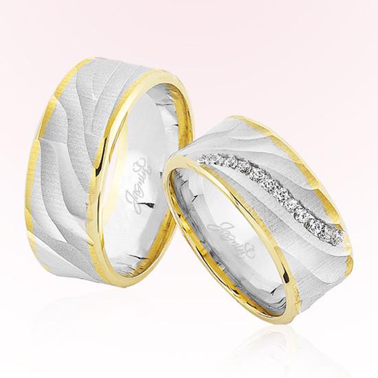 Beyaz Sarı Desenli Altın Alyans 4704